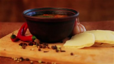 Geleneksel Ulusal ilk çanağı. İlk sıcak yemek görüntüsü. Dünya halklarının Ulusal mutfağı. İlk yemek, çorba, çorba, çorba, halophyte, shourpa.