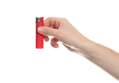 Beyaz sırtüstü izole edilmiş erkek eliyle kırmızı ışık