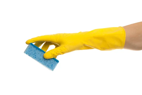 一只手戴着一只黄色的橡胶手套 手里拿着一块用白色衬底隔开的洗涤海绵 房屋清洁概念 — 图库照片