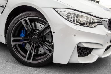 Araba tekerlek - spor araba