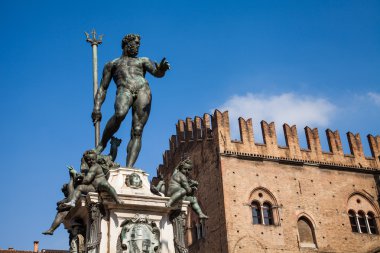 Piazza del Nettuno Neptune çeşme. Bologna, İtalya