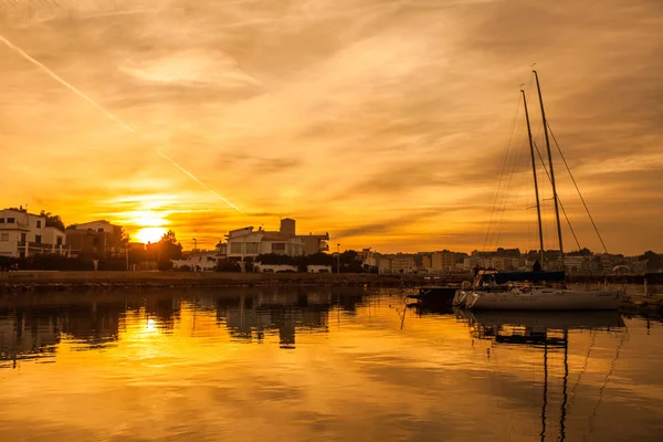 gün batımında Marina