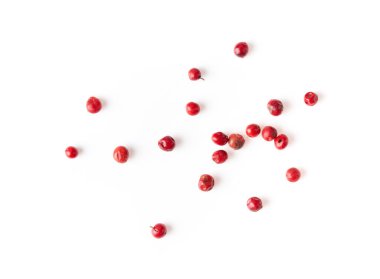 Beyaz arkaplan görünümünde izole edilmiş kırmızı biber baharatı