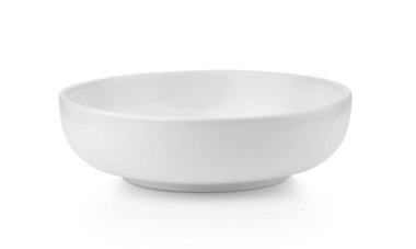 Beyaz arka planda izole edilmiş beyaz kase