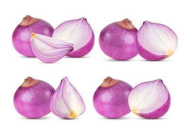 Beyaz arkaplanda kırmızı soğan izole edildi