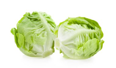 Taze bebek çünkü (marul) beyaz arka planda