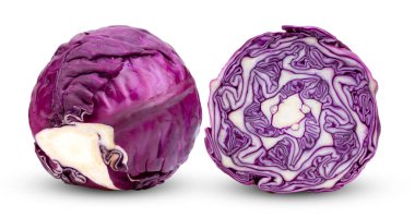 Beyaz arkaplanda kırmızı lahana izole edildi (kamera görüntüsü )