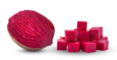 Pancar kökü beyaz arkaplanda izole edildi (Kamera görüntüsü)