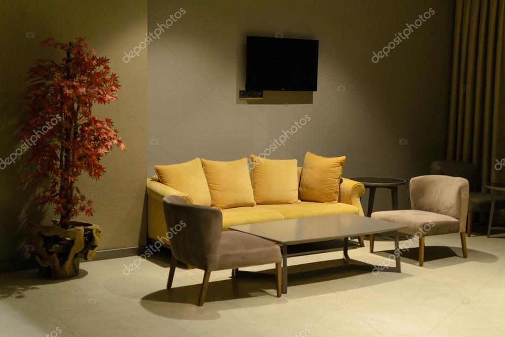 avond interieur Bank en fauteuil Tv-tafel — Stockfoto © ankmsn ... avond interieur Bank en fauteuil Tv-tafel — Stockfoto © ankmsn ...