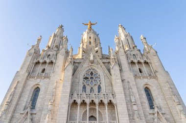 Expiatori del Sagrat Cor Tapınağı İspanya 'nın Barselona şehrindeki Mont Tibidabo' nun tepesinde