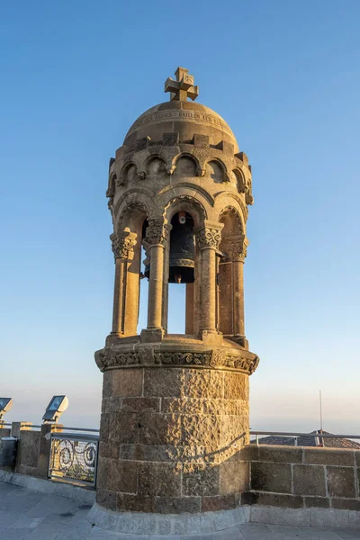 Expiatori Del Sagrat Cor Tapınağının Çan Kulesi Kışın Öğleden Sonra — Stok fotoğraf