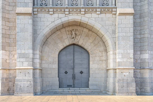 Puerta Entrada Del Templo Expiatori Del Sagrat Cor Cima Del — Foto de Stock