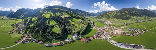 360 Panorama Aerial view of Zillertal Valley village in sunny summer afternoon in Tyrol Austria — Stock Photo, Image