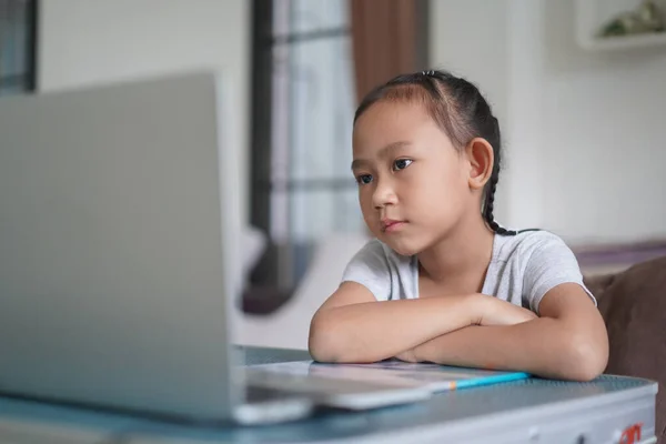Asian Little Girl Studying Homework Online Lesson Social Distance Online — Stock Photo, Image