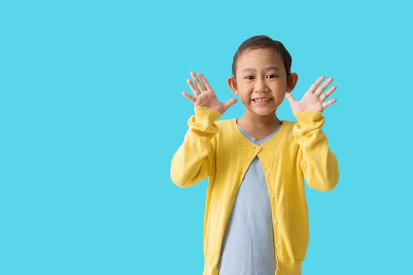 Menina Criança Asiática Feliz Sorrisos Expressa Amplamente Felicidade Sente Alegre — Fotografia de Stock