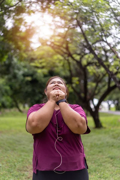 Fat Woman Asian Exercise Outdoors Weight Loss Idea Concept — Stock Photo, Image