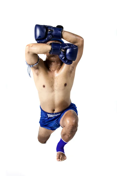 Thai boxer with thai boxing action — Stock Photo, Image