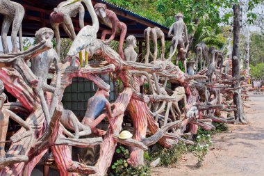 Korkunç Budist heykeller