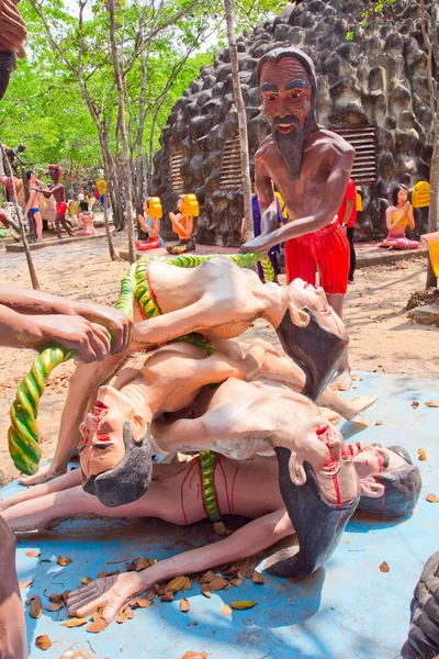 Gruesome Buddhist statues — Stock Photo, Image