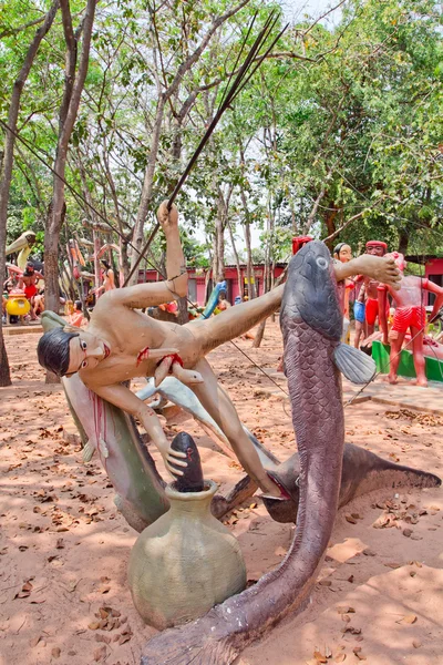 Grausame buddhistische Statuen — Stockfoto