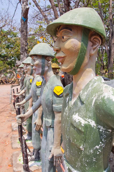 Gruwelijke soldaten beelden — Stockfoto