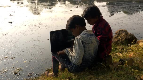 District Katni Madhya Pradesh India Enero 2021 Dos Niños Pobres — Vídeo de stock