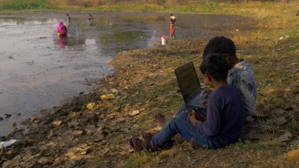 Katni Bölgesi Madhya Pradesh Hindistan Ocak 2021 Köy Çocuğu Havuzu — Stok video