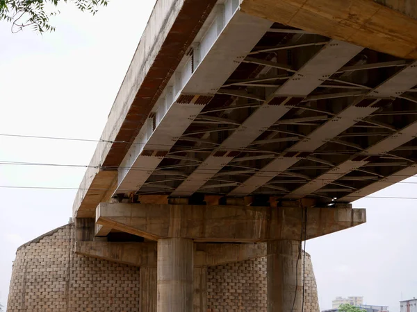 Ijzeren Brug Architectuur Zicht Van Beneden Naar Boven Frame — Stockfoto