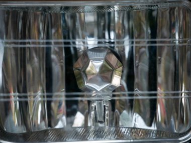 Ticari sunum için arabanın ön ışığı cam dokusunu kapat.