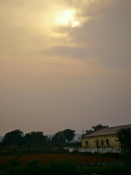 Empresa Alimentos Para Baixo Pôr Sol Fundo Céu Natural — Fotografia de Stock