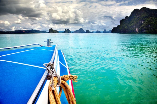 Krásné tropické pláži krajina v Thajsku pohled na moře — Stock fotografie