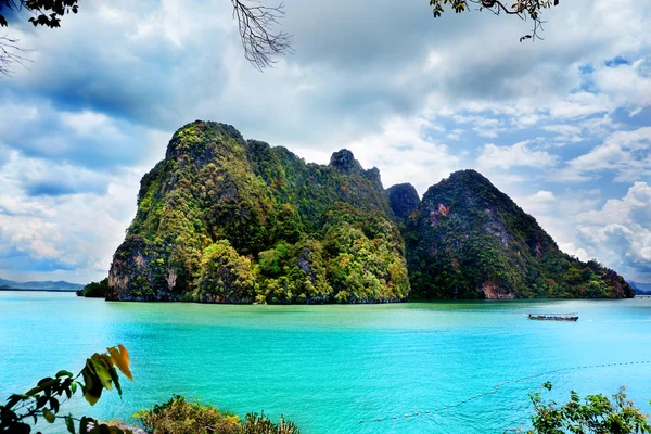 Bela paisagem de praia na Tailândia. , Mar de Andamão, Phuket . — Fotografia de Stock