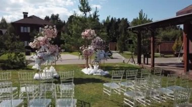 Arch Wedding Tören Salonu Dekor Gimbal Maui Hawaii Düğünü 'nü vurdu. Kemer Düğün Töreni Mekanı Dekor Gimbal Maui Hawaii Düğünü 'nü vurdu