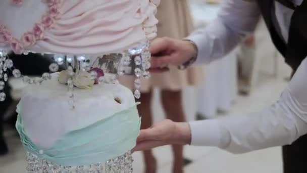 Gâteau Mariage Avec Des Étincelles Plusieurs Niveaux — Video