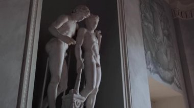 Yunan yarı tanrı Herkül 'ün Düşük Açılı Heykeli. Roma Ünlüsü