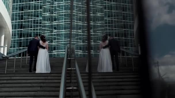 Newlyweds Stairs — Stok Video