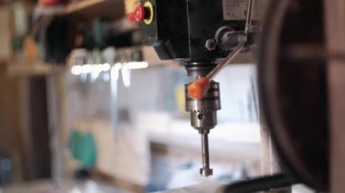 Marangozluk atölyesi, çalışma anları ve küçük şeyler.