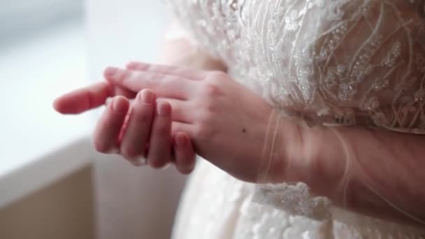 Mãos Femininas Dia Casamento — Vídeo de Stock