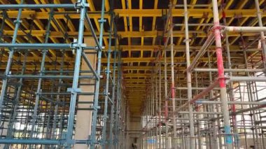 İnşaat için yapı iskelesi