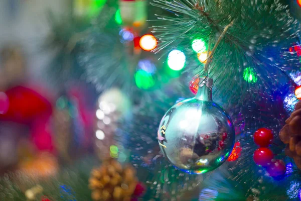 Glänzende Bunte Weihnachtsbaum Spielzeug Hintergrund — Stockfoto