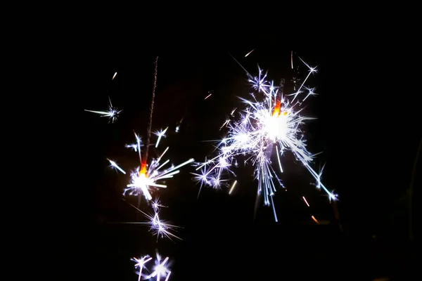 Fuegos Artificiales Bengalas Luces Bokeh Sobre Fondo Azul Oscuro —  Fotos de Stock