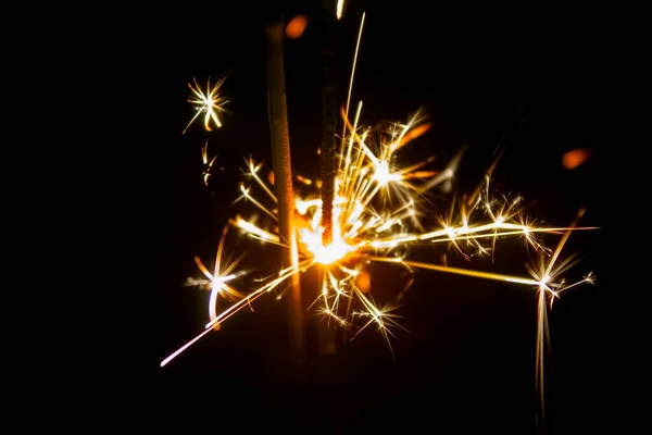 Feuerwerk Wunderkerzen Und Bokeh Lichter Auf Dunkelblauem Hintergrund — Stockfoto