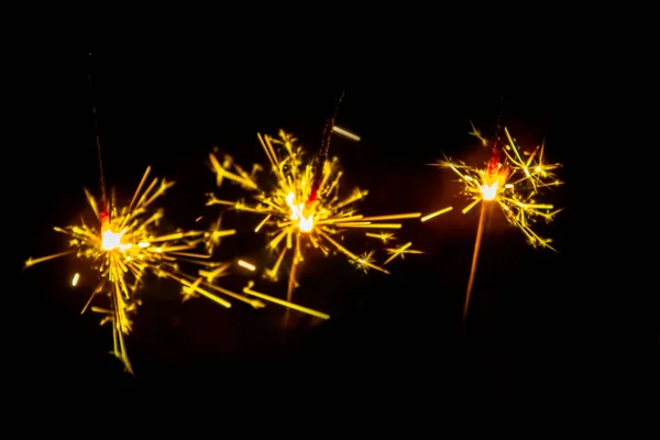 Fuegos Artificiales Bengalas Luces Bokeh Sobre Fondo Azul Oscuro —  Fotos de Stock