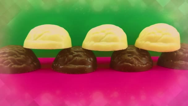 Schokoladenbonbons Verschiedenen Formen Süßer Hintergrund — Stockvideo