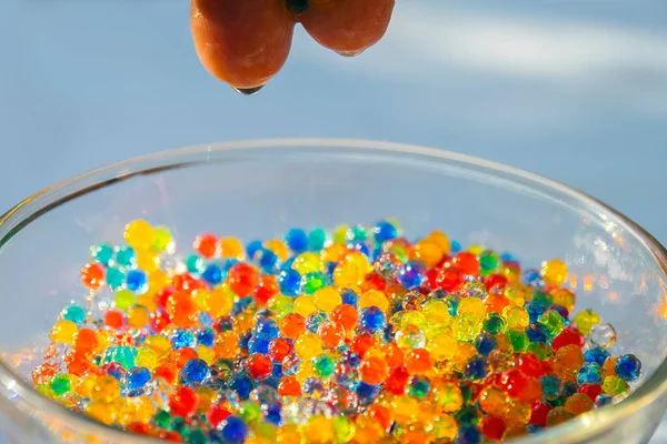 Veel Kleine Gelei Ballen Het Glas Veelkleurige Snoepballen Kleurrijke Hydrogel — Stockfoto