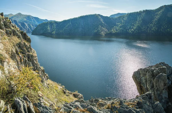 Река Енисей Горы Саян Дикое Место Сибири Красноярский Край — стоковое фото