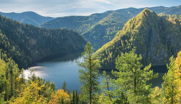 Waldsee Herbstliche Landschaft Sonniger Tag Taiga Ein Wilder Ort Sibirien — Stockfoto