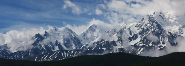 Ośnieżone Szczyty Górskie Podróżuje Górach Wspina Się Widok Panoramiczny — Zdjęcie stockowe