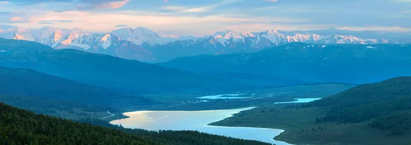 Valle Montaña Por Noche Picos Luz Del Atardecer Lago —  Fotos de Stock