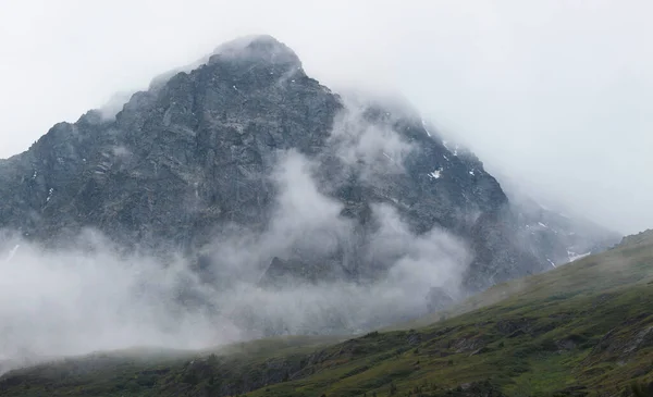 Paysage Montagne Avec Nuages Brouillard — Photo